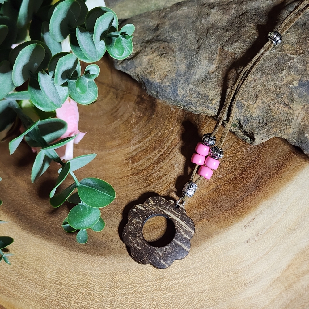 Vintage Coconut Shell Flower Pendant Necklace with Pink And Silver-Toned Beads